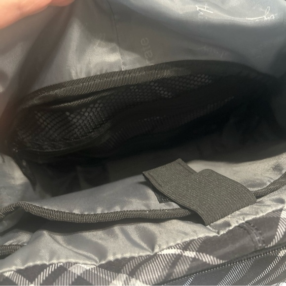 Thirty-One Plaid Black and White Backpack -Sling - Picture 4 of 9